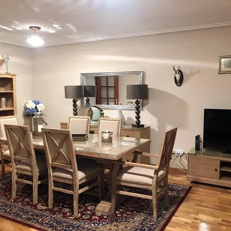 Casa En Oviedo, Urbanizacion La Fresneda Holiday home *